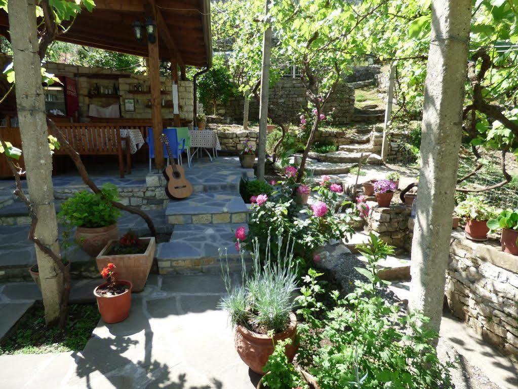 Guesthouse & Hostel Lorenc Berat Exterior photo